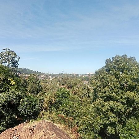 Eshwarkrupa Homestay Madikeri Esterno foto
