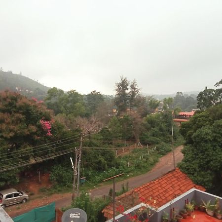 Eshwarkrupa Homestay Madikeri Esterno foto