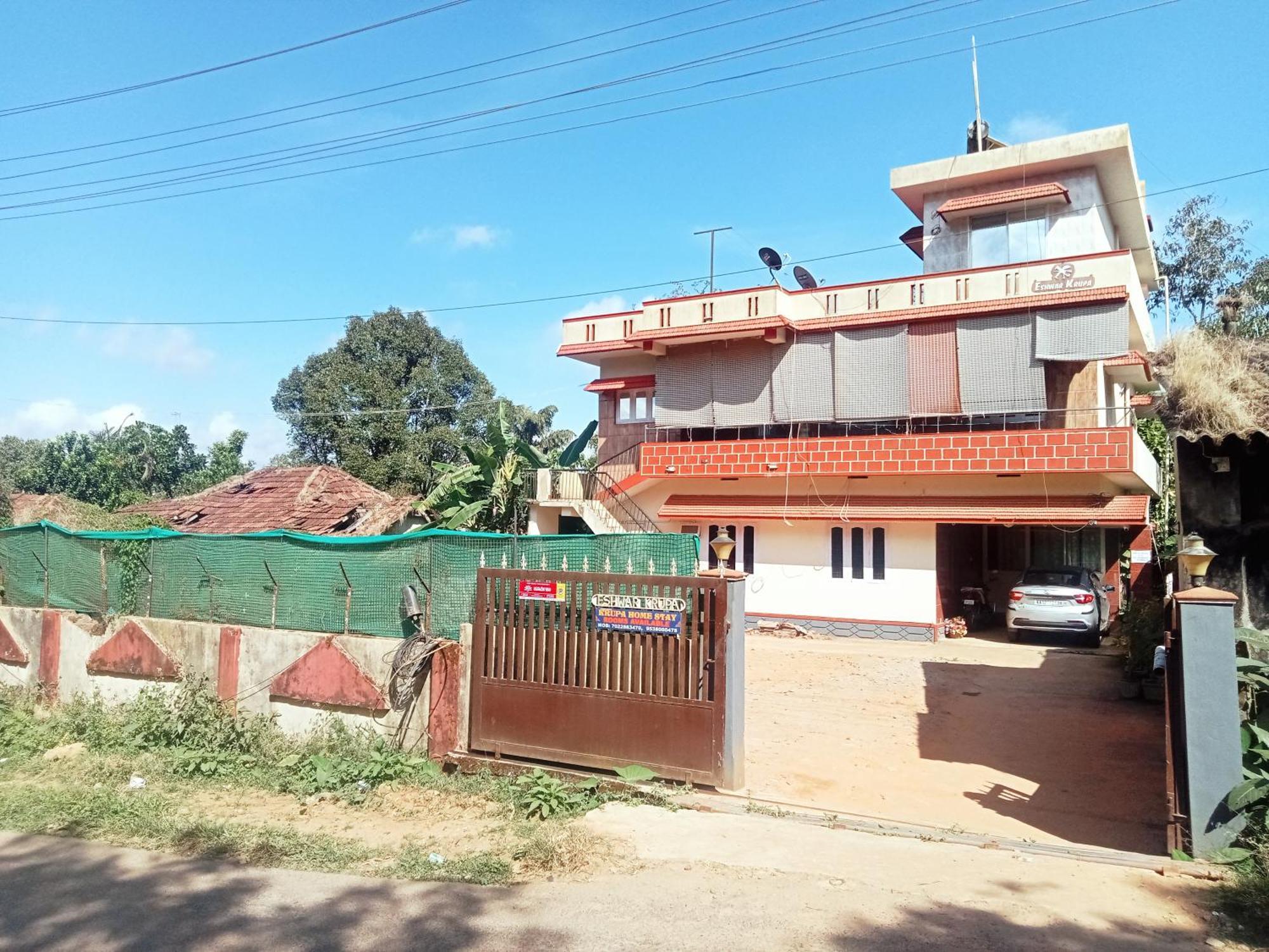 Eshwarkrupa Homestay Madikeri Esterno foto